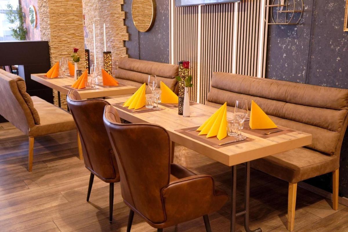 גרמרינג Hotel Amper מראה חיצוני תמונה