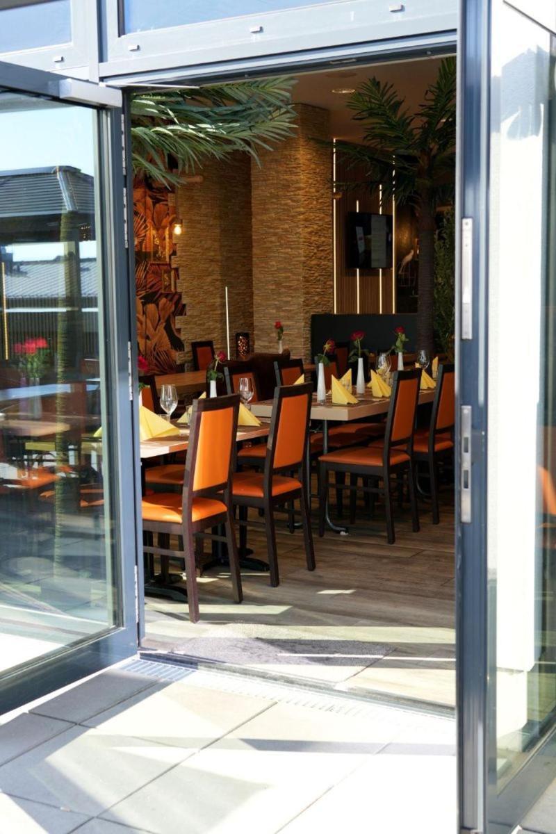 גרמרינג Hotel Amper מראה חיצוני תמונה